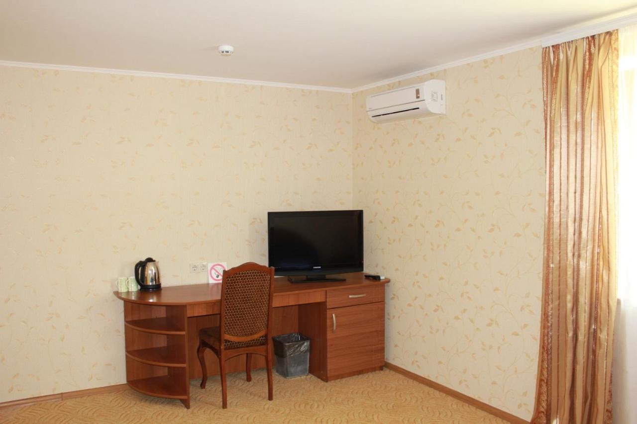 Вілія Hotel Lomacineţi Exterior photo